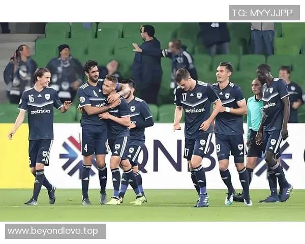 米德尔与考文垂的激烈对决展现英冠联赛的精彩与悬念